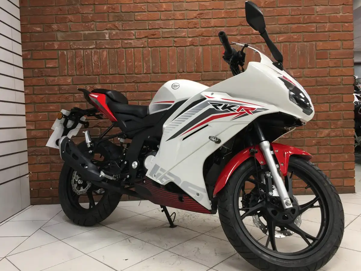 à¦•à¦¿à¦“à¦¯à¦¼à§‡ à¦†à¦°à¦•à§‡à¦†à¦° à§§à§¬à§« à¦¬à¦¾à¦‡à¦• à¦¦à¦¾à¦® à§¨à§¦à§¨à§©, à¦«à¦¿à¦šà¦¾à¦° à¦°à¦¿à¦­à¦¿à¦‰